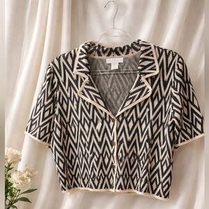 House of Harlow 1960 Zigzag Black and Cream Button Down Shirt. Size Medium